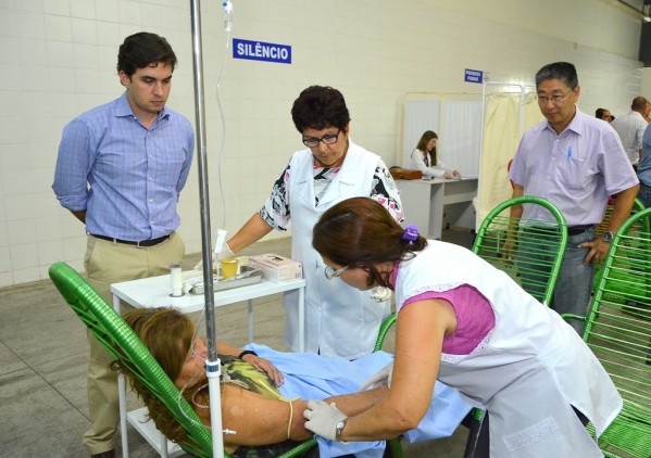 Saúde fará nebulização contra dengue em Rosália; prefeito visita UBS