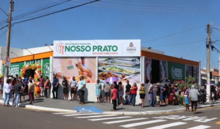 Almoço a R$ 2 - Restaurante municipal atinge 2.000 pratos servidos e bate meta todos os dias