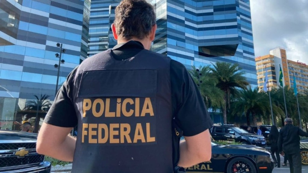Médico acusado de abusar sexualmente de pacientes é preso Médico acusado de abusar sexualmente de pacientes é preso