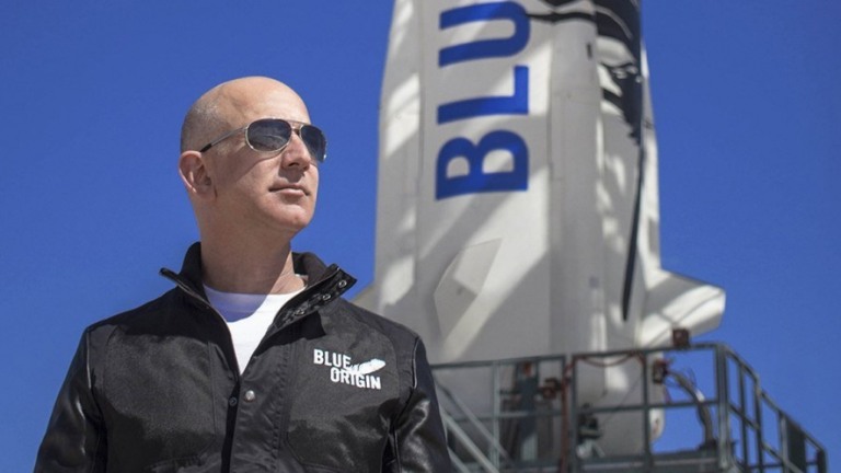 Jeff Bezos vai remover ponte histórica na Holanda para seu iate passar