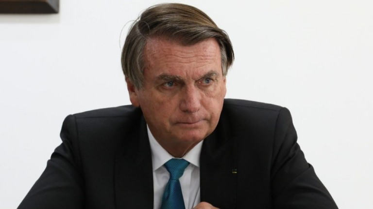 Bolsonaro nega planos de taxação de empresas como Shein e Shopee