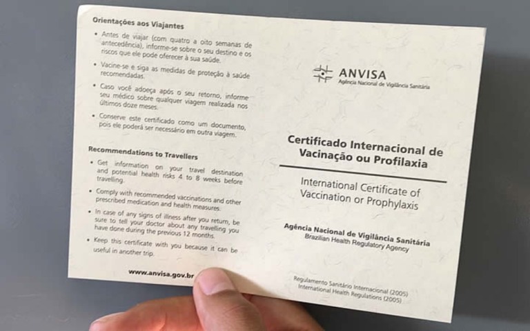 Saúde de Marília orienta acesso a carteira de vacinas para viagens ao exterior