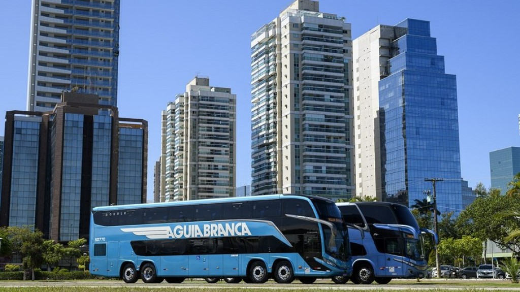 Empresa dá desconto a quem compra passagem de ônibus com antecedência