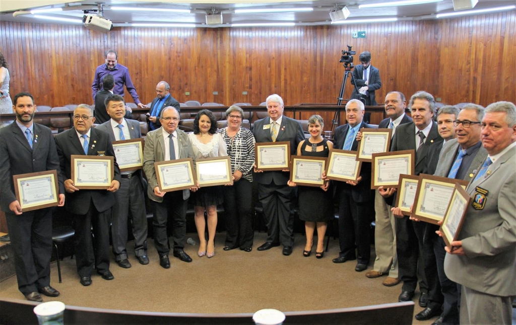 Rotary faz 113 anos e recebe homenagens na Câmara de Marília