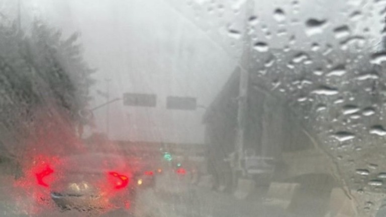 Climatempo Chuva em São Paulo causa mortes, alagamentos e suspensão de voos