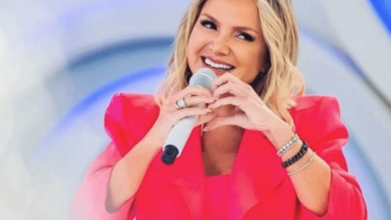 Emanuelly Fernandes Eliana é cotada para nova versão do Vídeo Show
