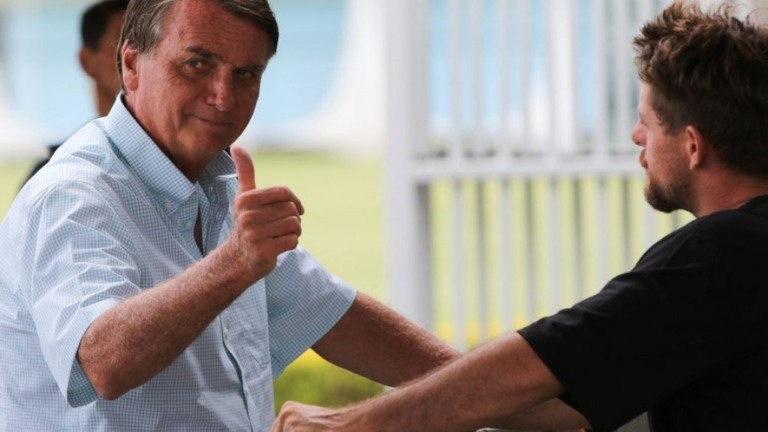 Bolsonaro diz que Petrobras "não é como ele gostaria"