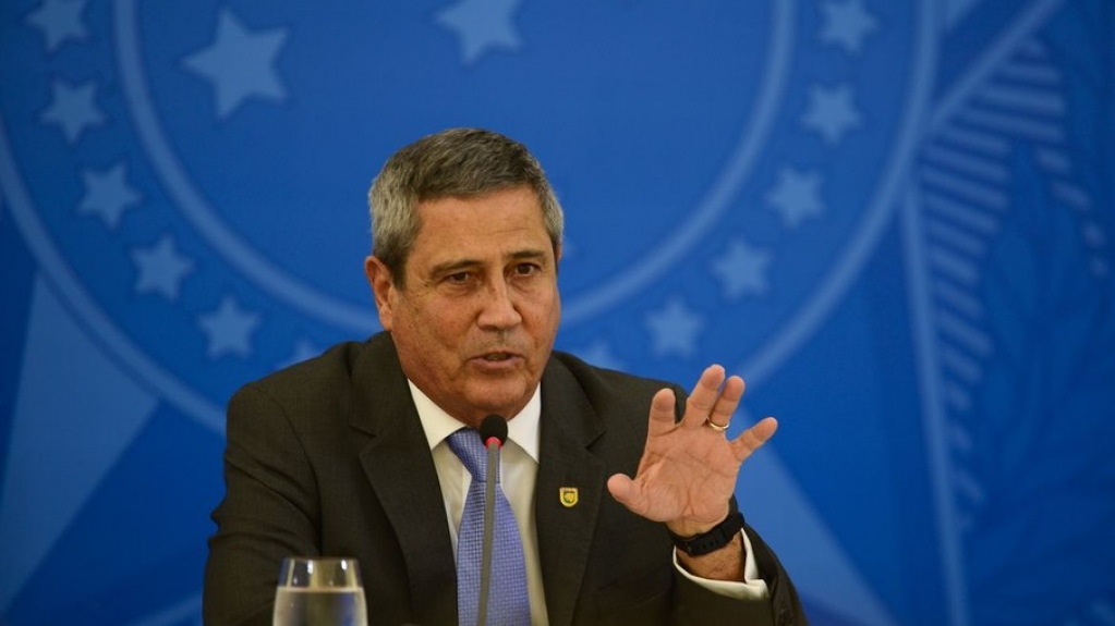Braga Netto terá que explicar investigações contra militares do PT no Senado Braga Netto terá que explicar investigações contra militares do PT no Senado
