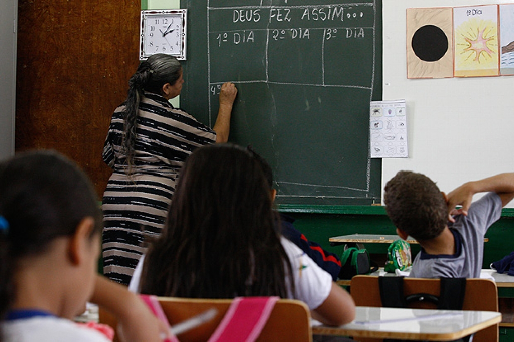 STF encerra julgamento polêmico sobre ensino religioso na rede pública