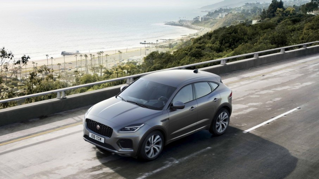 Jaguar lança E-Pace 2022 com sistema Incontrol Telematics