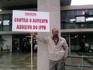 Lúcio Coelho, coordenador do Movimento Sem-Teto em Marília