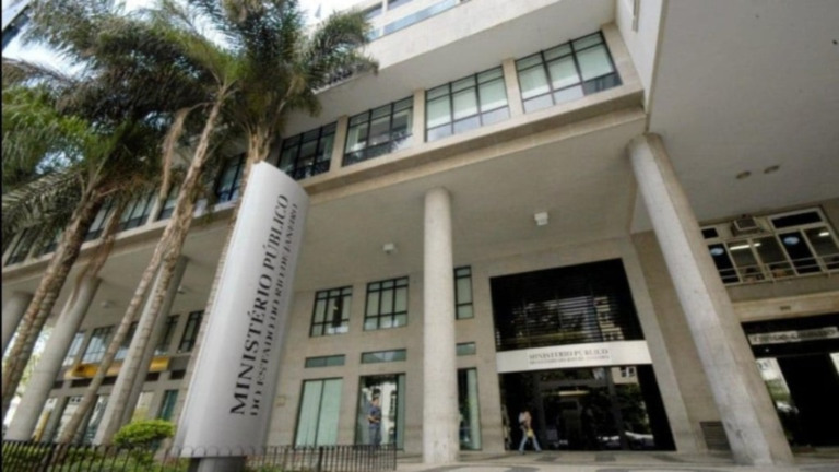 Divulgação: MPRJ – 29/08/2022 MPRJ e Polícia Civil cumprem mandados de busca e apreensão nesta terça (18)