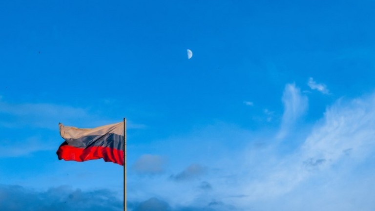 União Europeia e Reino Unido aplicam 4º pacote de sanções à Rússia