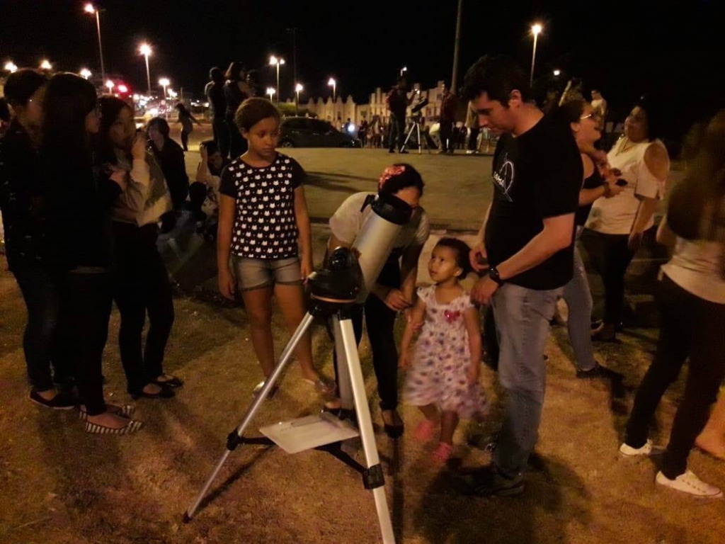 Marília terá noite de observação de estrelas, sorteios e festa nesta sexta