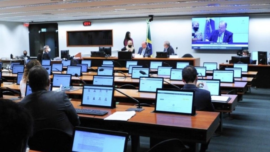 Henrique Neri Janones e Fernanda Melchionna serão julgados no Conselho de Ética