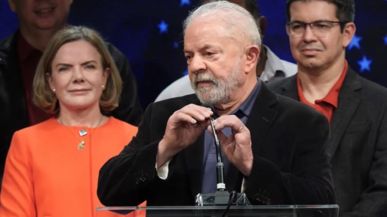 Lula fala em colocar Pazuello na cadeia com base na CPI da Covid