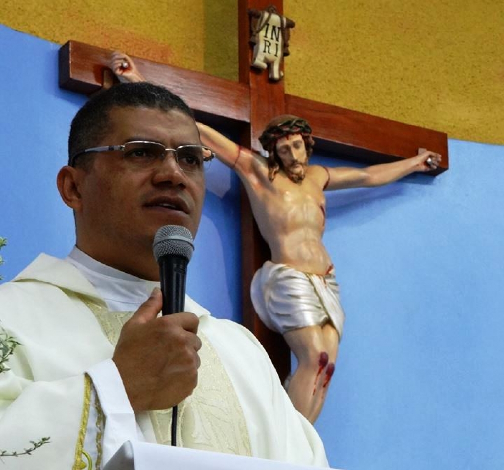 Padre Edson e outros párocos devem ser transferidos com reorganização na Diocese