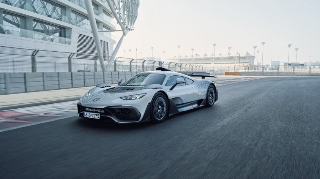 Mercedes-AMG One tem motor de  Fórmula 1 e custa mais de R$ 10 milhões