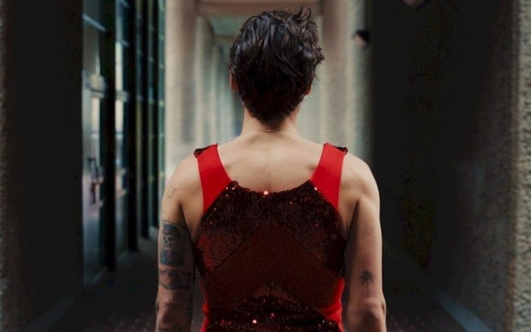 Harry Styles anuncia o primeiro single do seu novo álbum