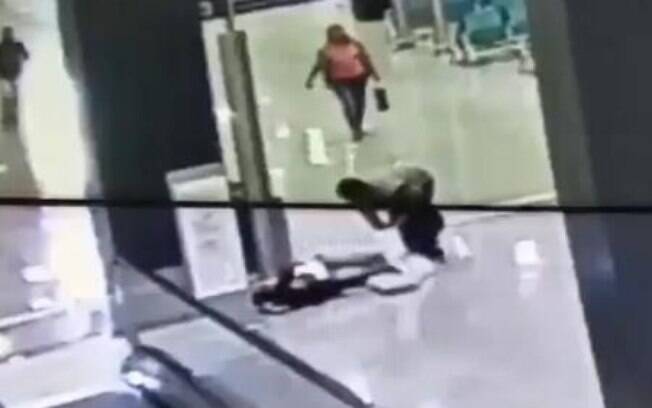 Casal furta mulher desmaiada no aeroporto de BH