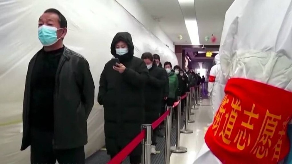 Estudo diz que 900 milhões já contraíram Covid-19 na China Estudo diz que 900 milhões já contraíram Covid-19 na China