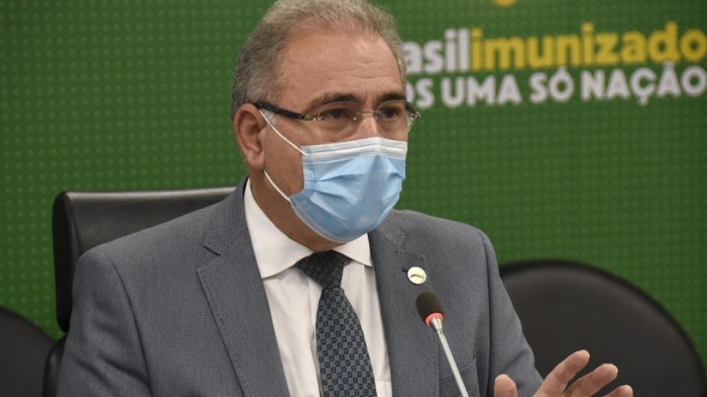 Queiroga defende fechamento de fronteiras para Ômicron "não impactar o Brasil"