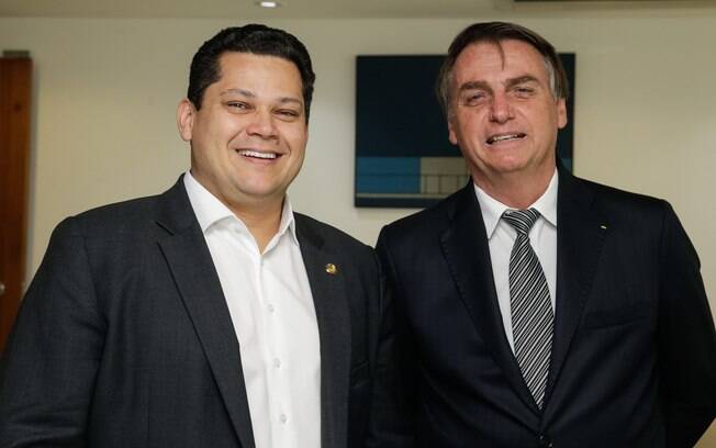alcolumbre e bolsonaro
