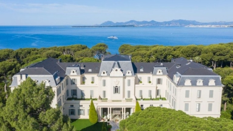Redação GPS Lacoste e Hotel du Cap-Eden-Roc apresentam coleção cápsula