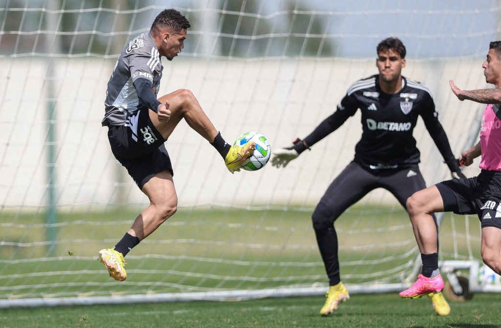 Atlético Mineiro encerra preparação para encarar o Athletico-PR