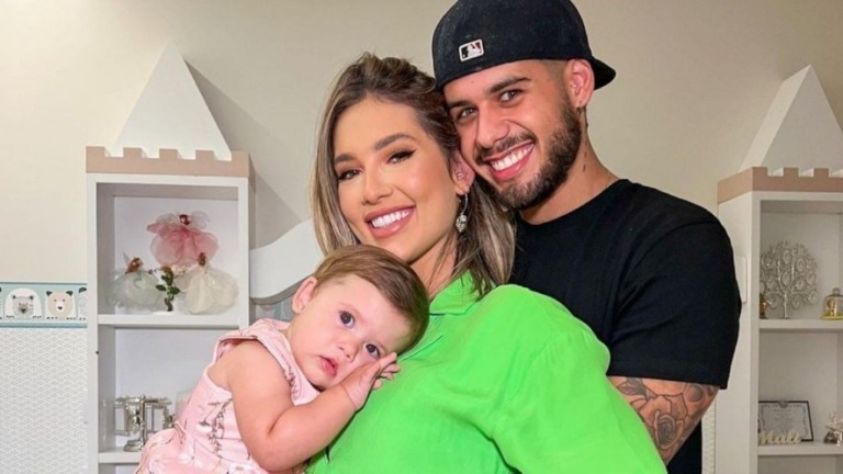 Virginia mostra barriga na segunda gravidez: "Pacotinho aparecendo"