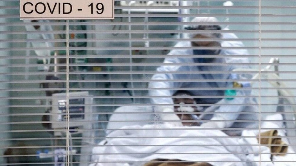 Casos graves de covid-19 crescem no Brasil Casos graves de covid-19 crescem no Brasil