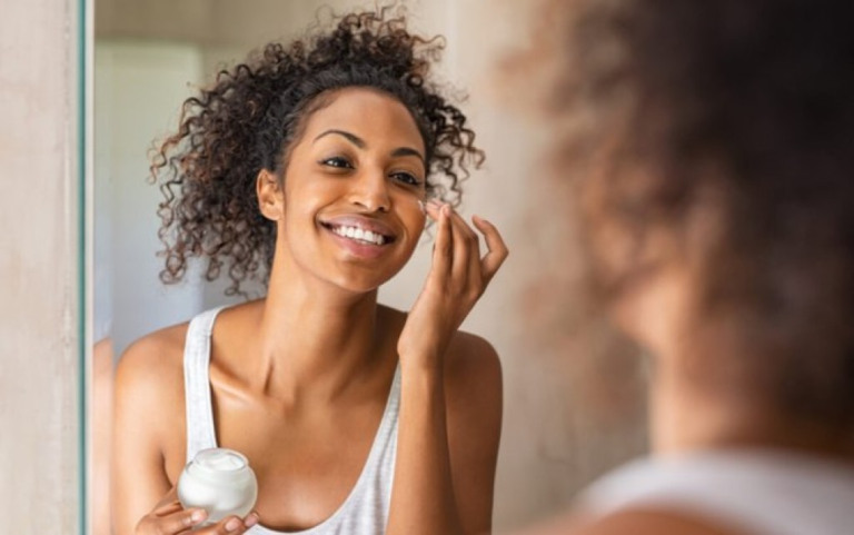 Entenda a diferença entre rosácea e melasma