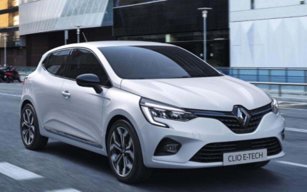 Clio e Captur híbridos já rodam na Europa; será que chegam ao Brasil?