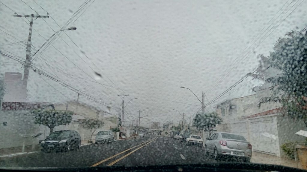 Garoa agrava sensação de frio em Marília, temperatura cai nesta quarta