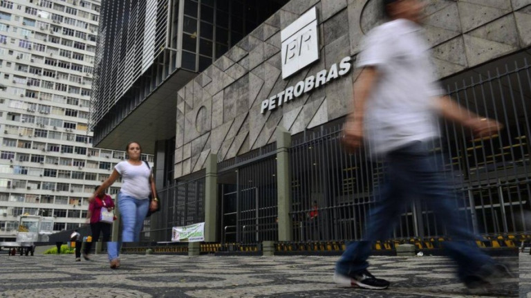 Petrobras convoca acionistas para eleição de novos conselheiros