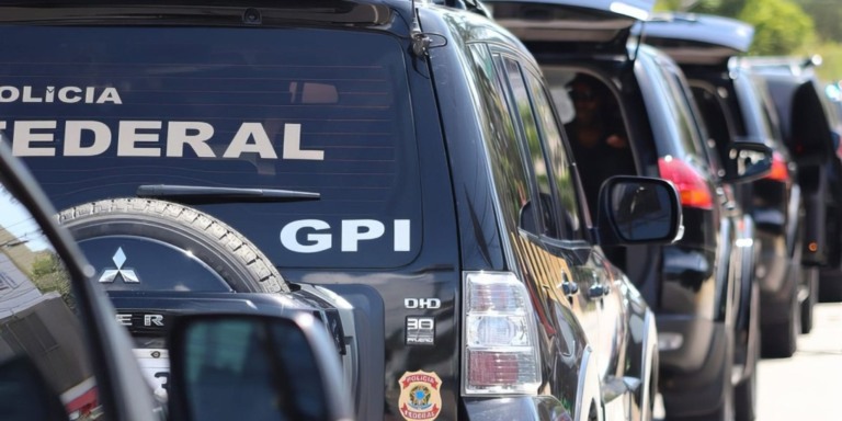 © Polícia