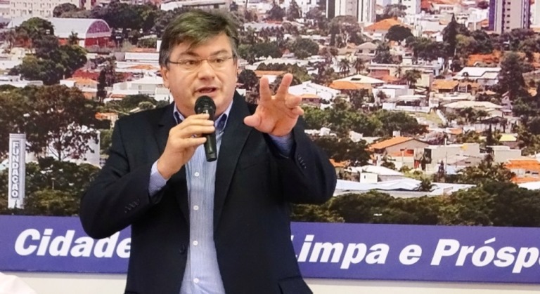 Daniel pede parcelamento e deve legalizar dívidas com o Ipremm