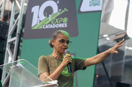 Brasília (DF), 20/12/2023,  A Expocatadores 2023, com o tema É hora da conta fechar!, a edição deste ano conta com mais de dois mil catadores (as no Estádio Nacional Mané Garrincha, em Brasília. Na fotos discursando, a ministra do Meio Ambiente, Marina Silva. Foto: Valter Campanato/Agência Brasil