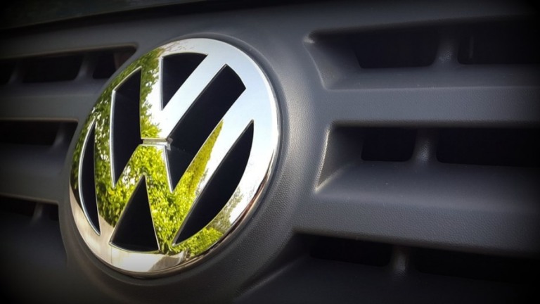 Volkswagen aposta em consórcio de caminhões e muda nome no Brasil