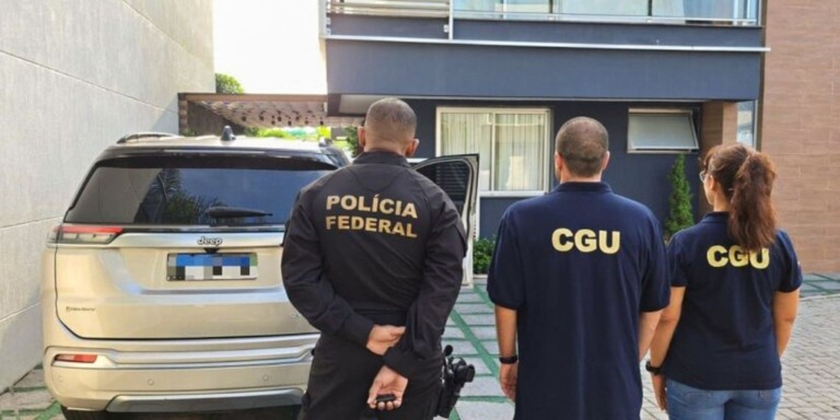 © Polícia