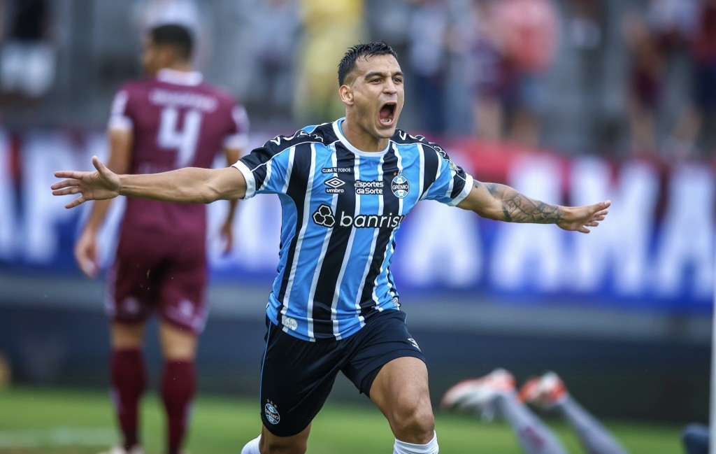 Grêmio vence o Caxias pela partida de ida das semifinais do Gauchão