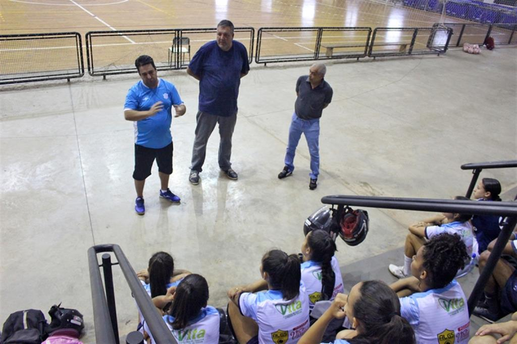 Futsal feminino de Marília faz reapresentação com novo comando