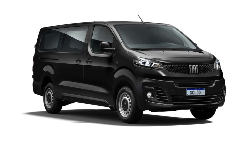 Divulgação/Fiat Cor preta é principal novidade da linha 2024 da van