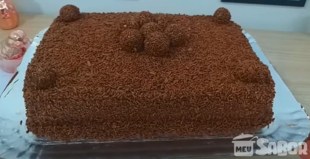 Bolo de brigadeiro