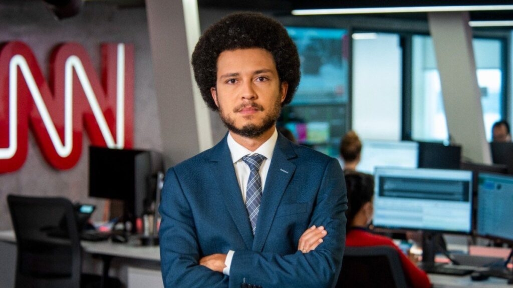 CNN contrata repórter da embaixada britânica após cortes em Brasília CNN contrata repórter da embaixada britânica após cortes em Brasília