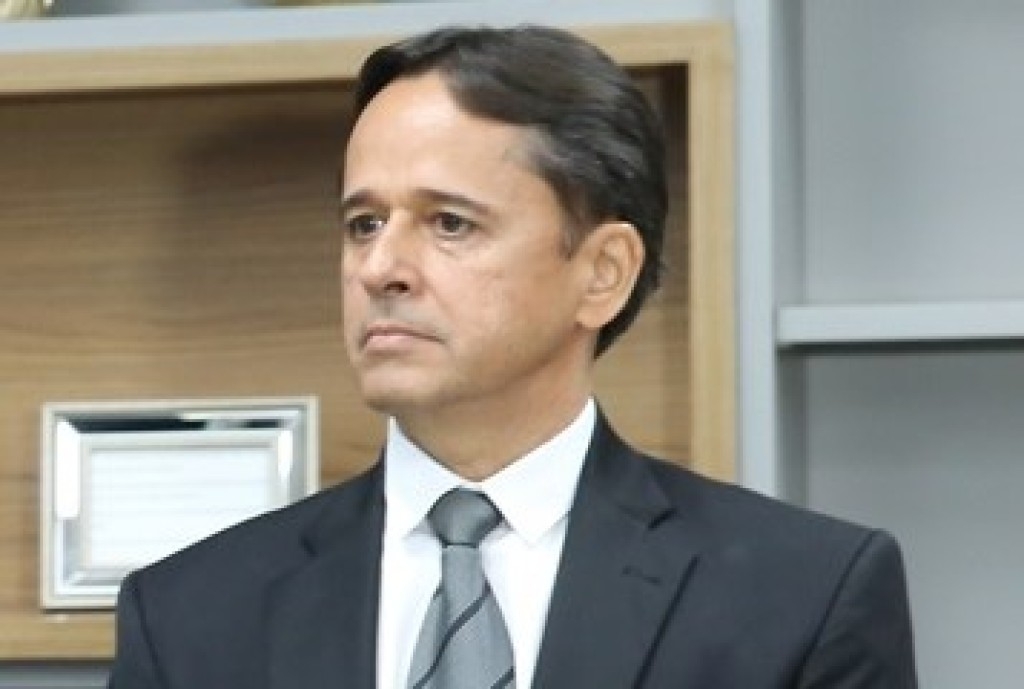 Presidente do Instituto do Agronegócio prega responsabilidade na busca de soluções para a crise do setor Presidente do Instituto do Agronegócio prega responsabilidade na busca de soluções para a crise do setor