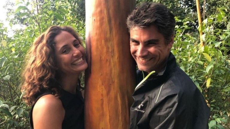 Camila Pitanga recebe declaração do namorado em aniversário de 45 anos