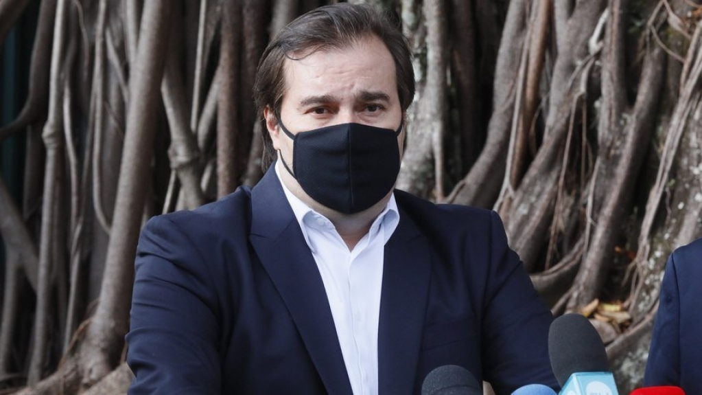 Maia diz que candidato de Centro deve mirar Bolsonaro: "Entrou no nosso eleitor" Maia diz que candidato de Centro deve mirar Bolsonaro: "Entrou no nosso eleitor"