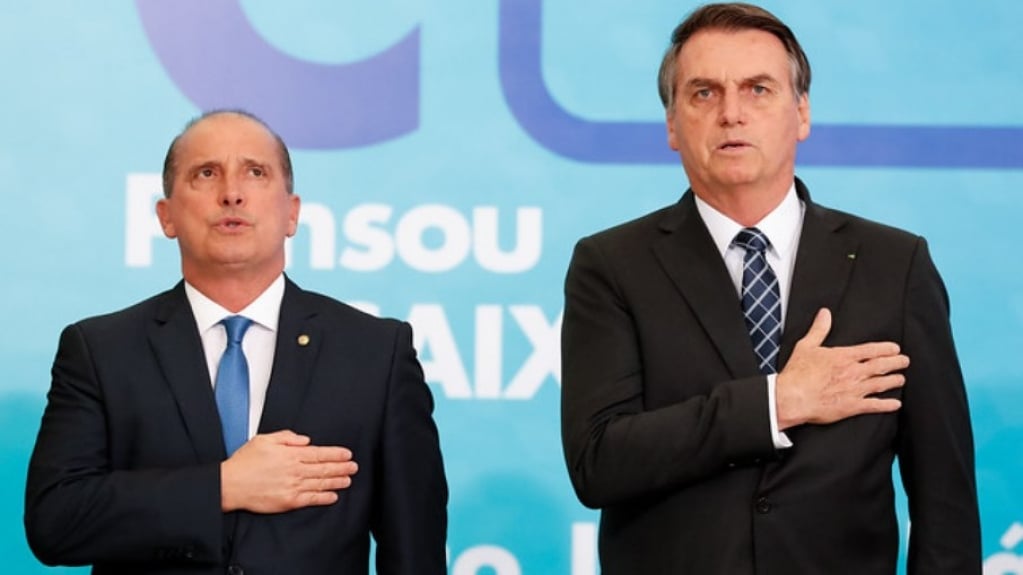 Bolsonaro recria Ministério do Trabalho e Onyx ocupa quarta cadeira no governo