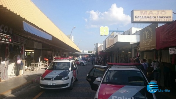 PM apreende celulares, tablets e notebooks no camelódromo